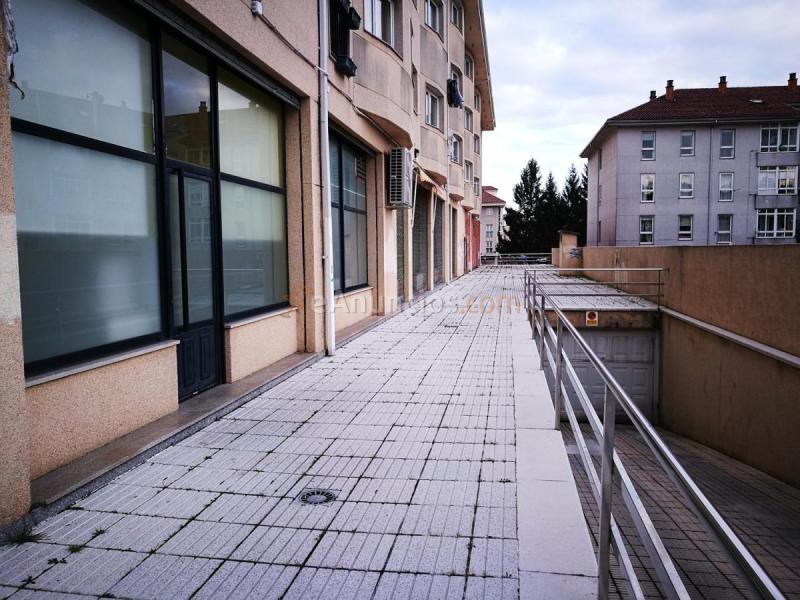 Local Comercial en venta en  Bertamirans, Ames