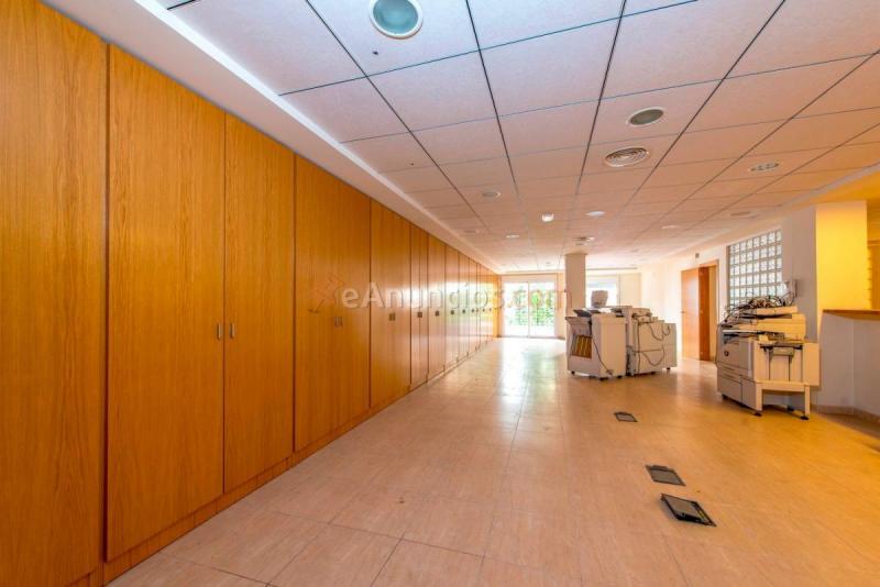 Local Comercial en venta en  Ramon Gallud, Playa del Cura, Torrevieja