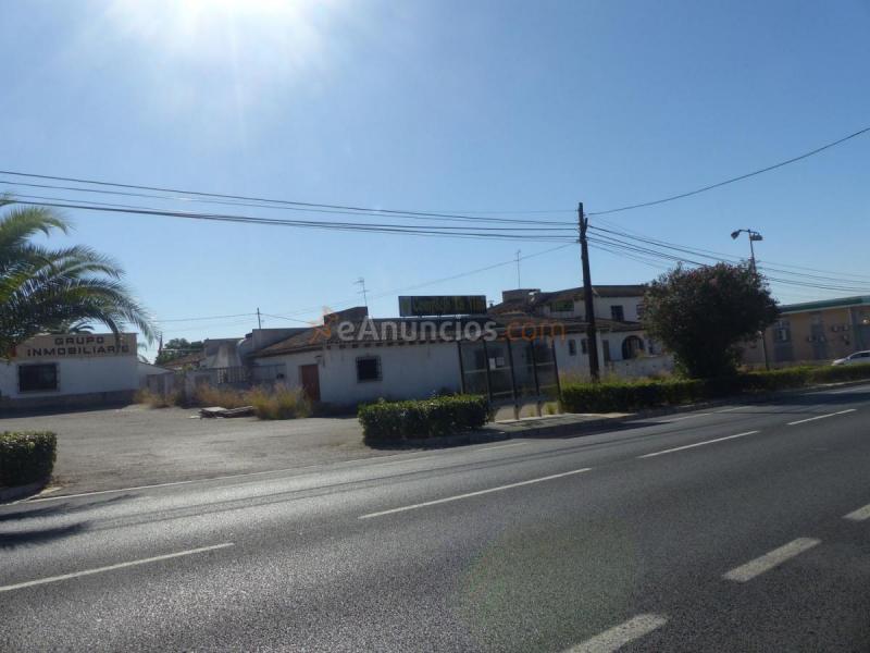 Local Comercial en venta en  Entrepinos, L'Eliana