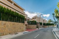 Apartamento en venta en  Urb. lomas del virrey, Nagüeles-Milla de Oro, Marbella