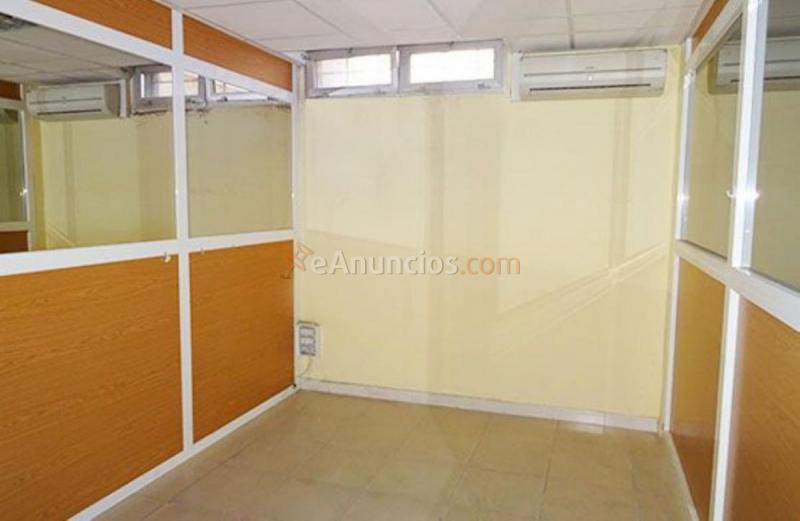 Local Comercial en venta en  ASTURIAS, Zona Puerto Deportivo, Fuengirola