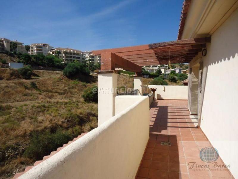 Atico en venta en  Las Lagunas, Mijas