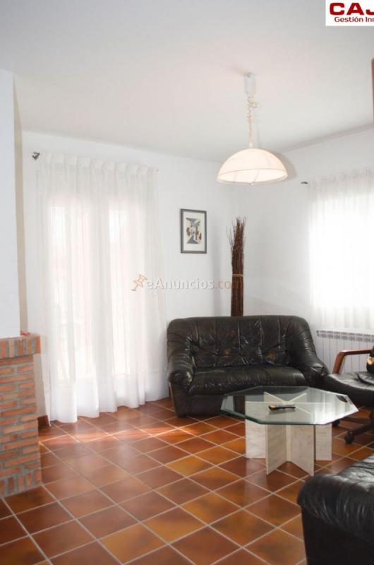 Adosado en venta en  Fresno de Cantespino