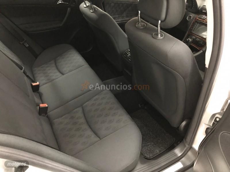 Mercedes Clase C c220 classic familiar de 2002 con 230.179 Km por 5.800 EUR. en Lugo
