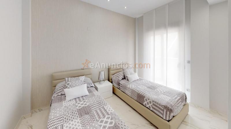 Casa-Chalet en Venta en Villamartin Alicante