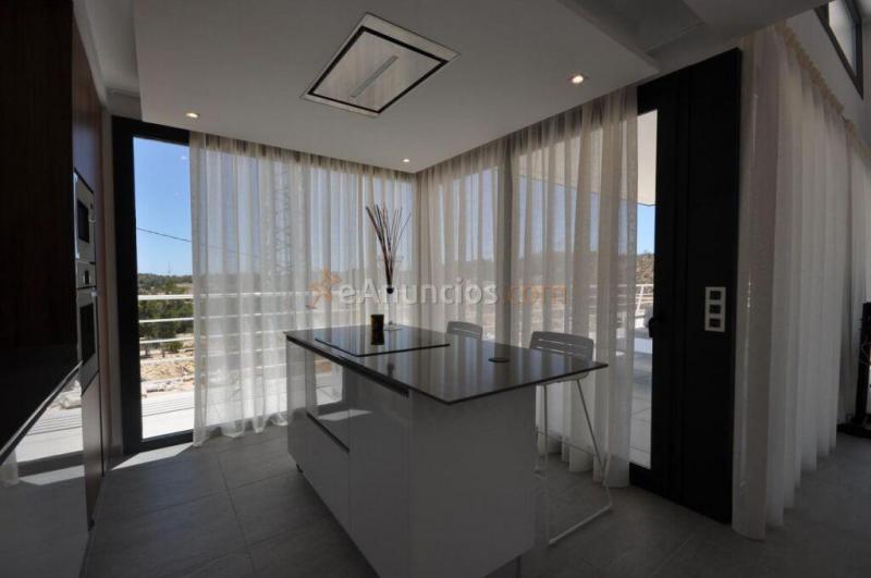 Casa-Chalet en Venta en San Miguel De Salinas Alicante