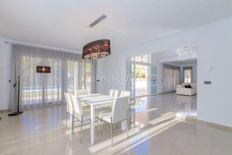 Casa-Chalet en Venta en Cabo Roig Alicante