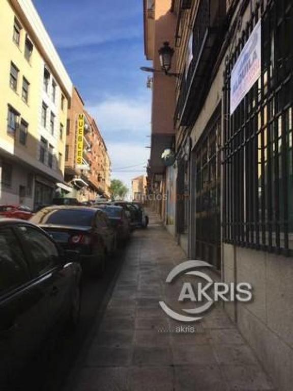 Local en Santa Barbara en muy buen estado