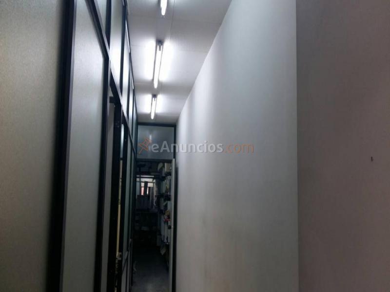 LOCAL COMERCIAL EN VENTA DIÁFANO CON TIENDA, ALMACÉN Y OFICINA EN ZONA OMS I DE PRAT