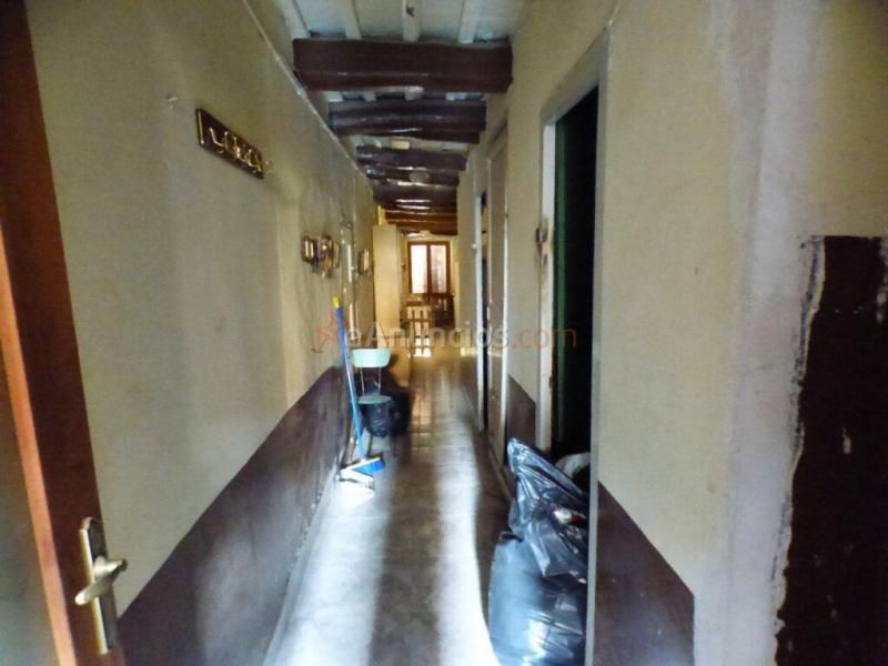 CASA EN VENTA PARA REFORMAR EN EL CENTRO DE NAVARCLES