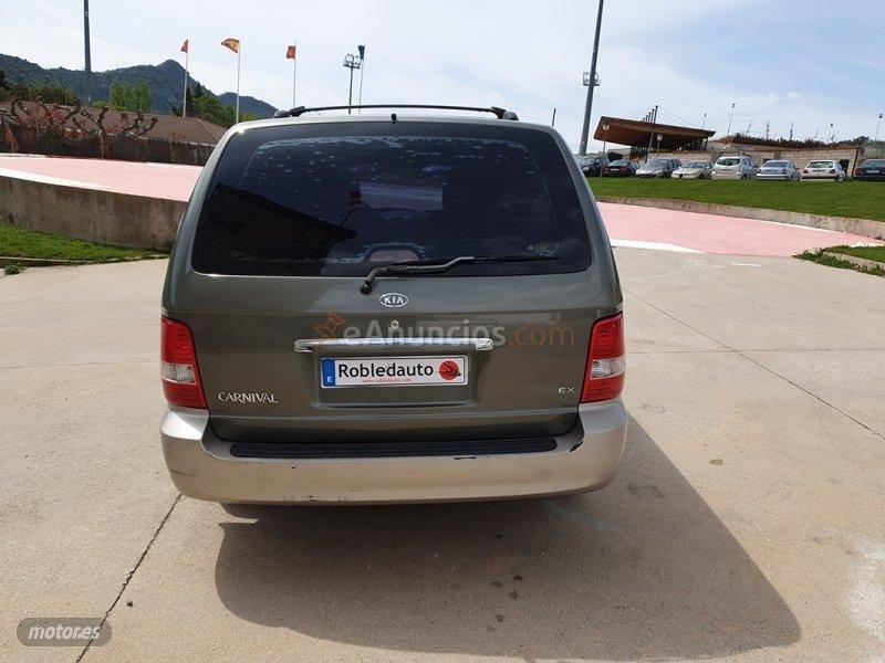 Kia Carnival 2.9 CDRi EX de 2014 con 178.590 Km por 3.900 EUR. en Madrid