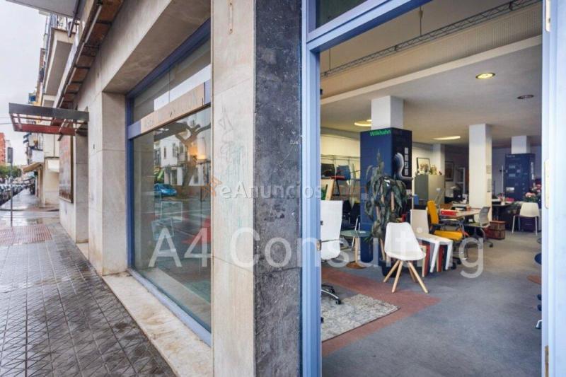 LOCAL DE ESQUINA CON AMPLIA FACHADA JUNTO PARROQUIA DE LOS REMEDIOS