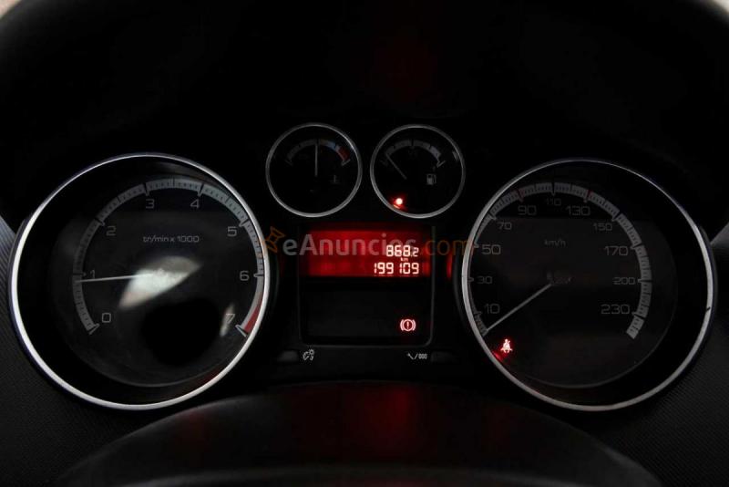 Peugeot 308 1.6 GASOLINA 120CV 