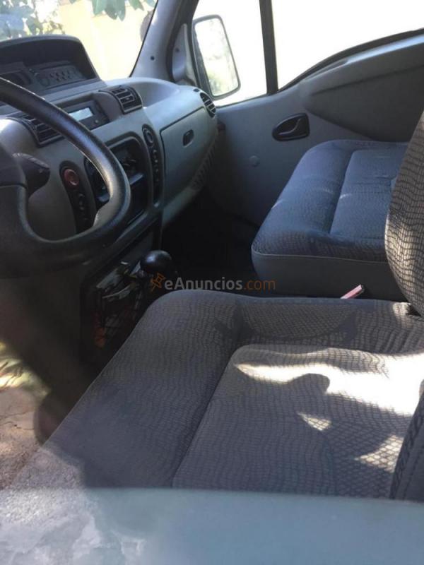 Se vende renault master 2500 turbodiesel