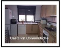 Chalet-Pareado  Casco urbano  Garaje y piscina