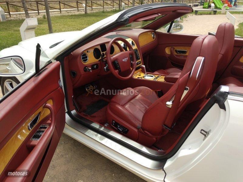Bentley Continental GTC 6.0. V12 de 2009 con 45.446 Km por 74.999 EUR. en Granada