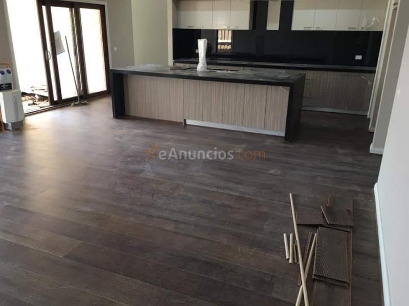 montador de suelos maderas laminados