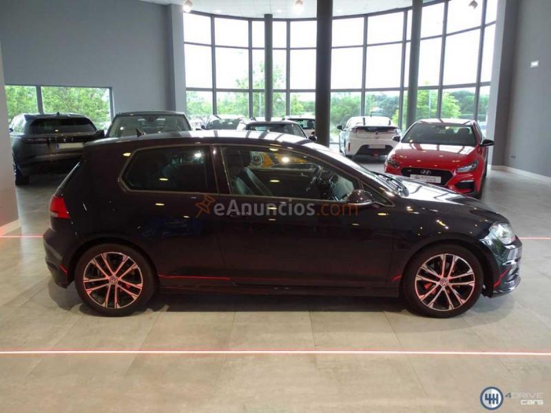 Volkswagen Golf R-LINE 2.0TDI 150CV DSG 