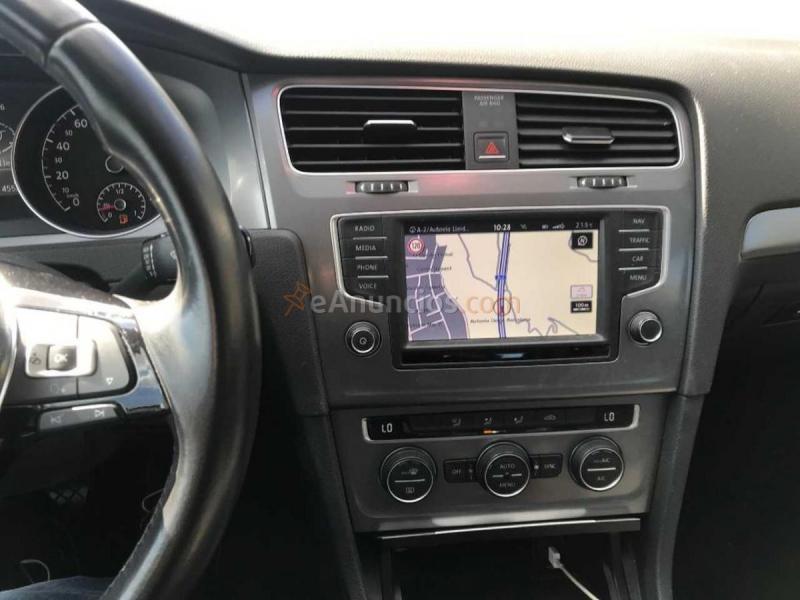 Volkswagen Golf 1.6 BLUEMOTION 