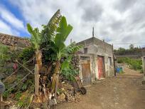 Se vende casa rural con finca