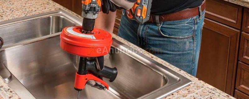 Desatoros y fontanería