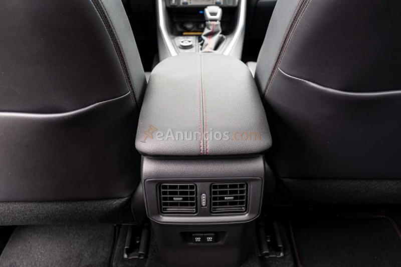 Toyota Rav4 PLUG-IN STYLE PLUS 