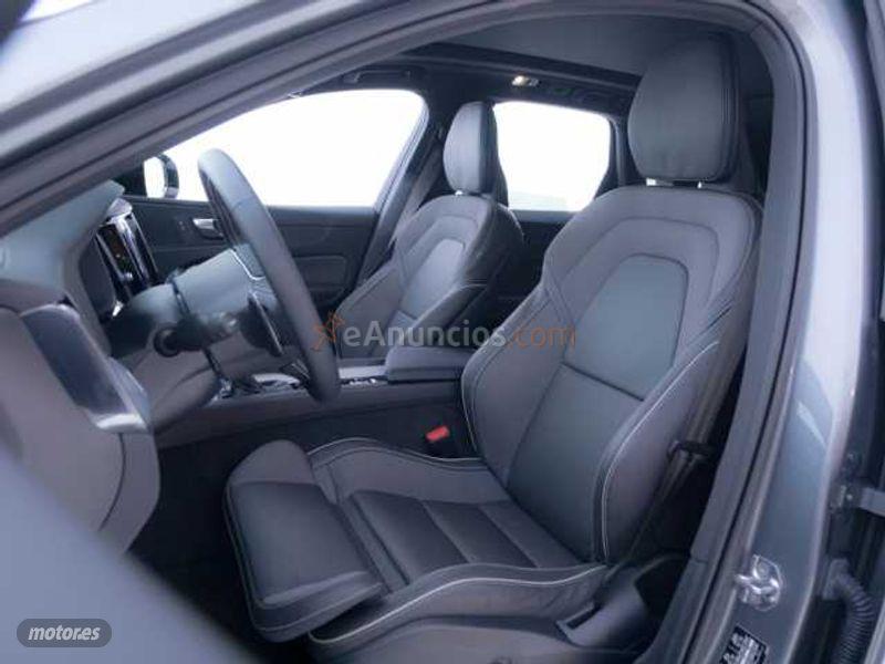 Volvo XC 60 XC60 D4 R-Design Automatico de 2020 con 10 Km por 51.900 EUR. en Zaragoza