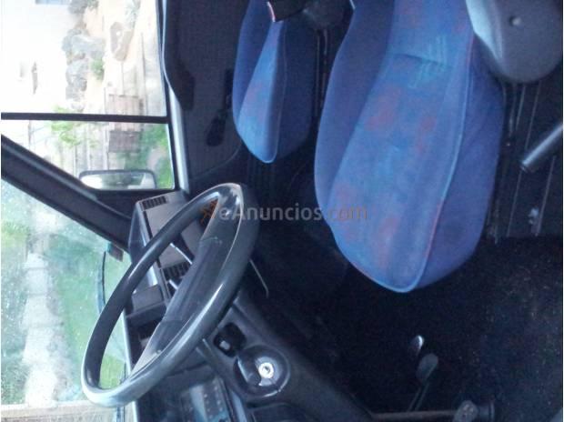 Camión pizzería con horno de leña (marca EFREM PIZZAIOL