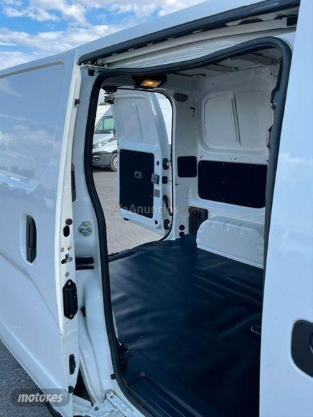 Nissan NV200 1.5dCi 66kW 90CV BASIC de 2017 con 103.000 Km por 14.000 EUR. en Granada