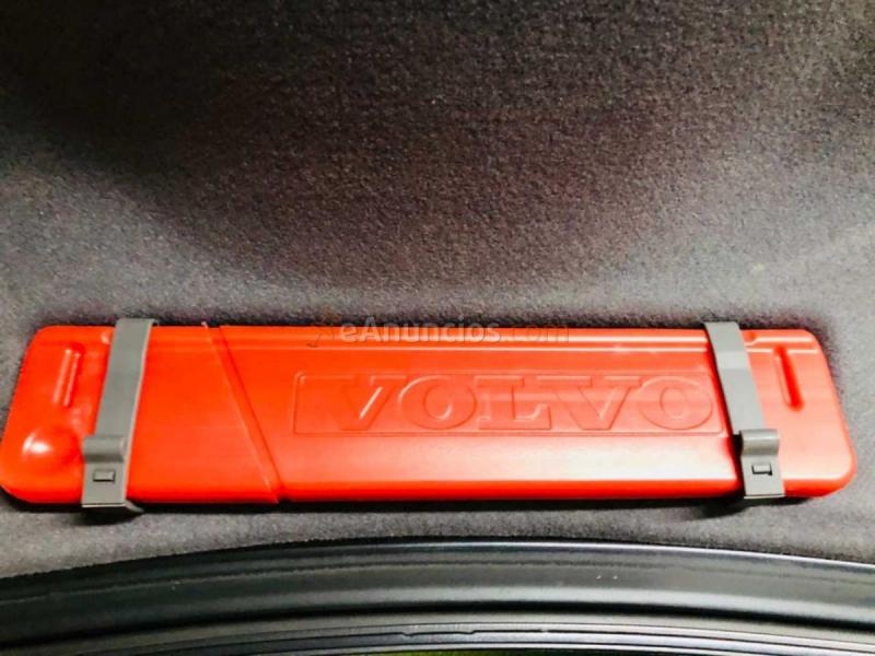 Volvo S40 2.4 Momentum 140cv. Impecable  