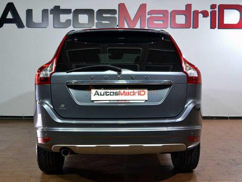 Volvo XC-60 2.0 D3 Momentum Auto