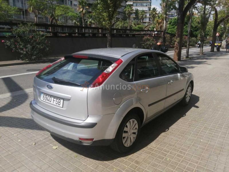 Ford Focus  1.6 TREND 