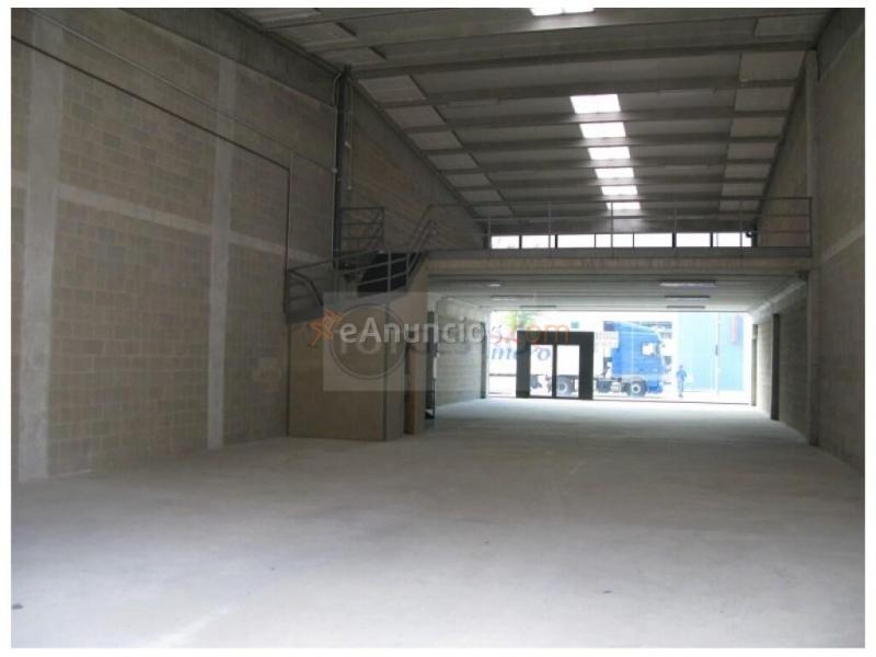 Nave industrial en Alquiler en Santa Coloma De Farners Girona Ref: LLOGNAU-9045 STA COLOMA