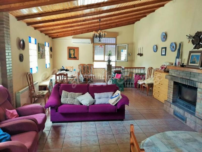 Casa-Chalet en Venta en Villena Alicante