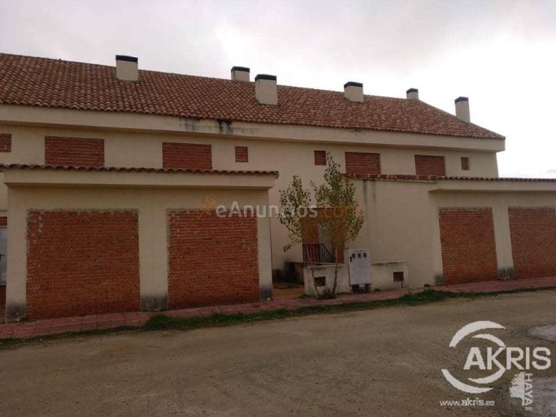 PROMOCIÓN CHALET EN CONSTRUCCIÓN CON 3 DORMITORIOS EN LA TORRE ESTEBAN HAMBRAN