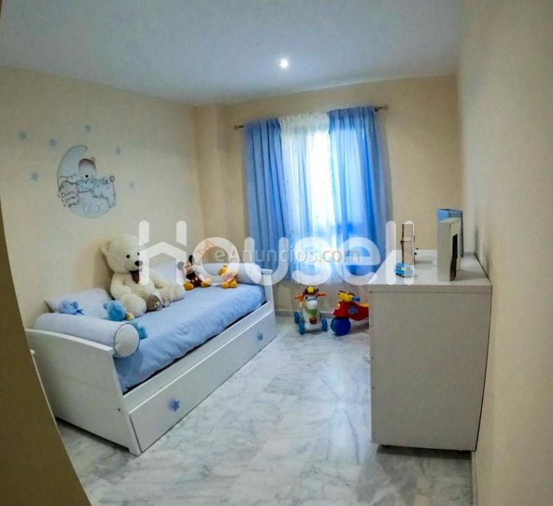 Chalet en venta de 110m en Avenida del Golf, 11360 San Roque (Cádiz)