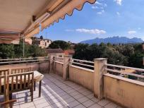 PISO CON GRAN TERRAZA, AMPLIO GARAJE Y LOCAL EN SANT VICEN DE CASTELLET.