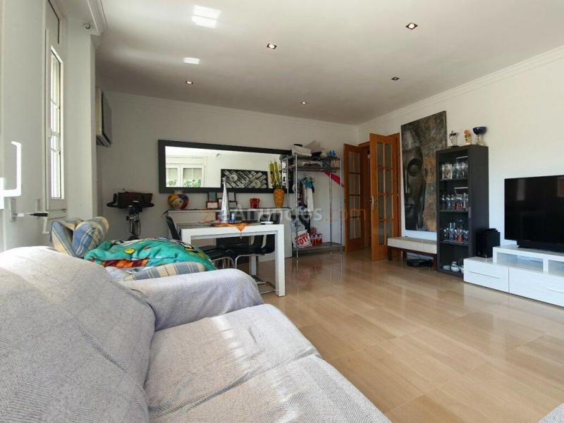 PISO CON GRAN TERRAZA, AMPLIO GARAJE Y LOCAL EN SANT VICEN DE CASTELLET.