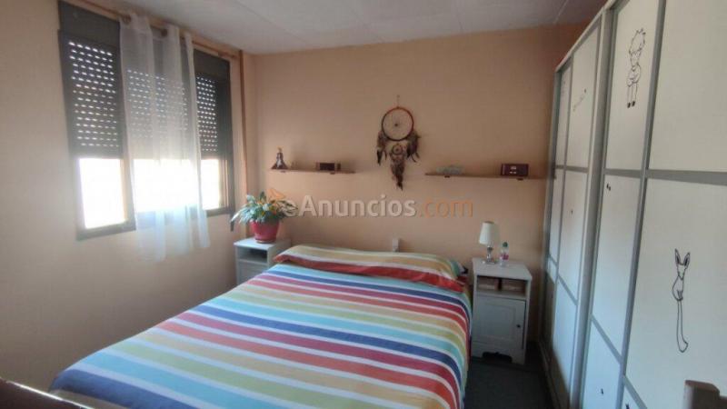 EDIFICIO Y CASA UNIFAMILAR EN VENTA EN ZONA VALLDAURA DE MANRESA.