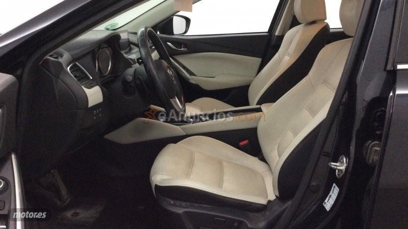 Mazda Mazda5 W. 2.2DE LUX.+PREM.BLACK+TRAVEL+SR(NAVI)AUT. 129KW de 2016 con 221.398 Km por 13.000 EUR. en Madrid