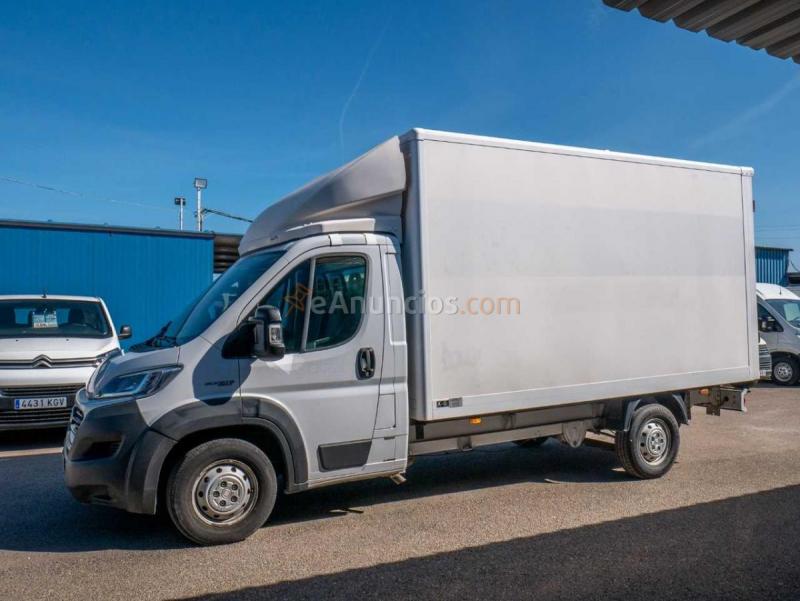 Fiat Ducato Maxi 2.0HDi 130cv Camión caja cerrada 