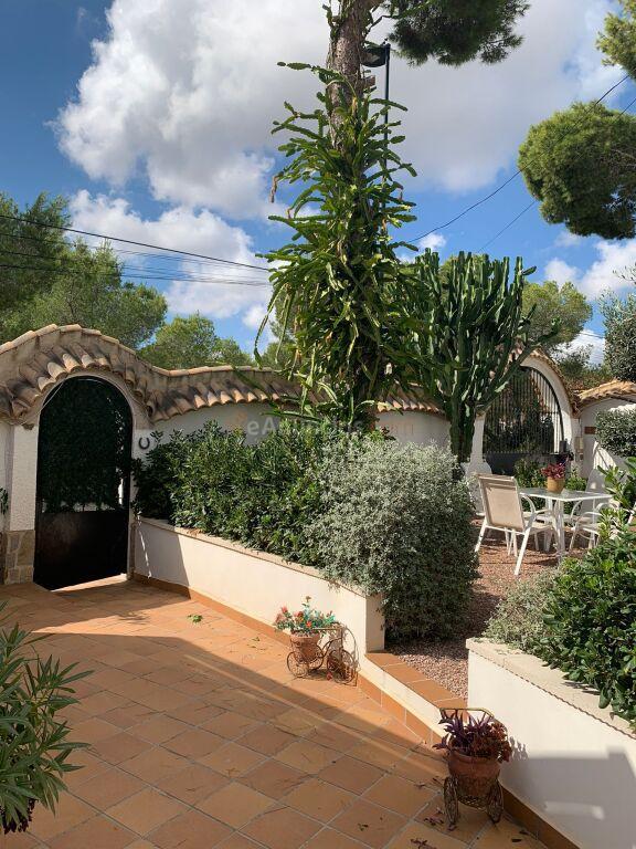 Casa-Chalet en Venta en Pinar De Campoverde Alicante