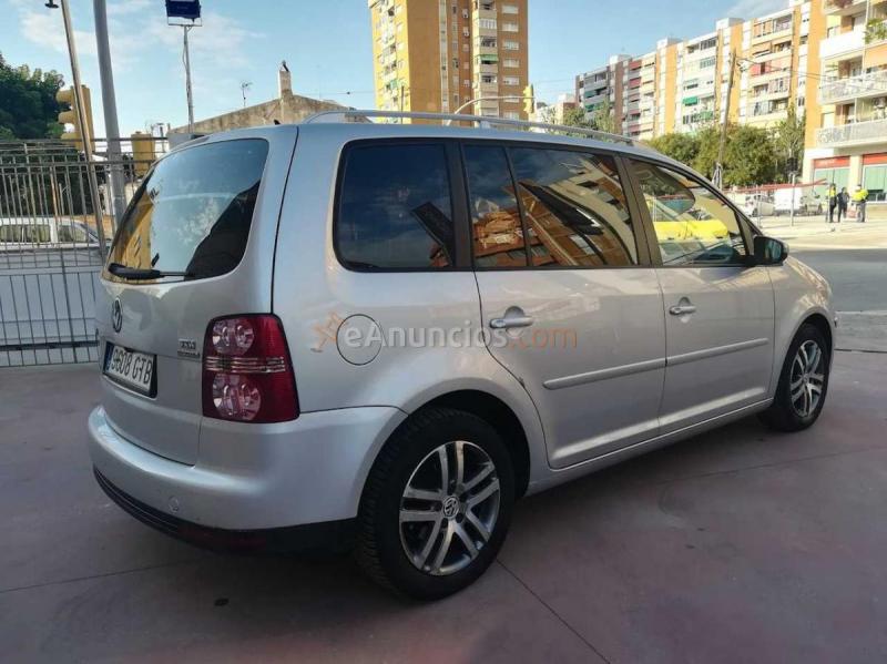 Volkswagen Touran 1.9Tdi  105cv (PegatinaB) 