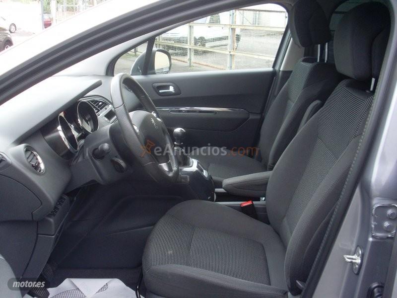 Peugeot 5008 PEUGEOT  HDI STYLE  7PLAZAS de 2016 con 120.773 Km por 14.000 EUR. en Pontevedra