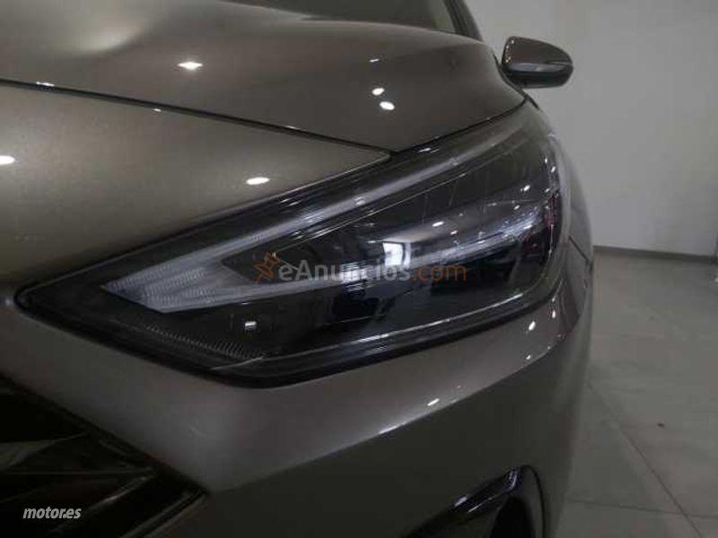 Hyundai i30 TGDI 1.0 120CV 48V TECNO de 2021 con 2.974 Km por 24.990 EUR. en Huelva