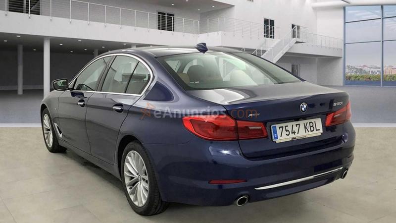 BMW Serie 5 530i xDrive 252cv Luxury 