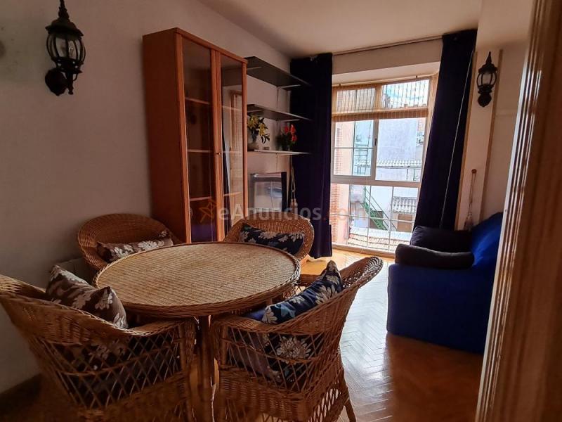 Se Alquila duplex, zona Tetuán