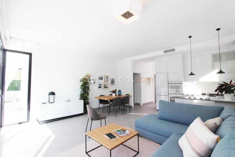 Casa-Chalet de Obra Nueva en Venta en Pinar De Campoverde Alicante