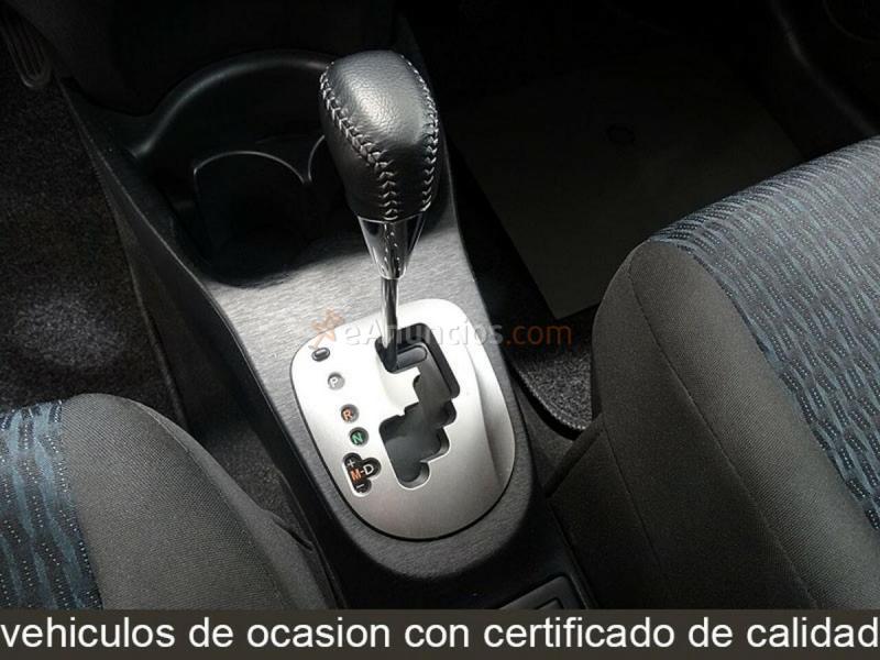 Toyota Yaris 1.3 Active 99CV 