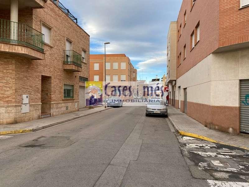 LOCAL COMERCIAL 125m2.